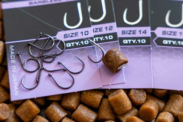 Matrix - Haken X9 Carp Wide Gape Barbless / Eyed - Matrix