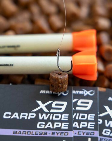 Matrix - Haken X9 Carp Wide Gape Barbless / Eyed - Matrix