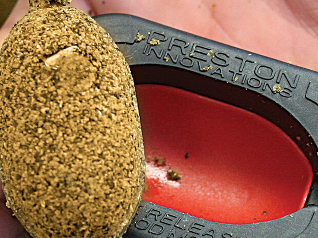 Preston - Methodfeeder Elasticated Flat Method Feeder - Preston