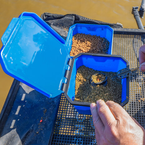 Preston - 3 Pint Flip Lid Bait Tub - Preston