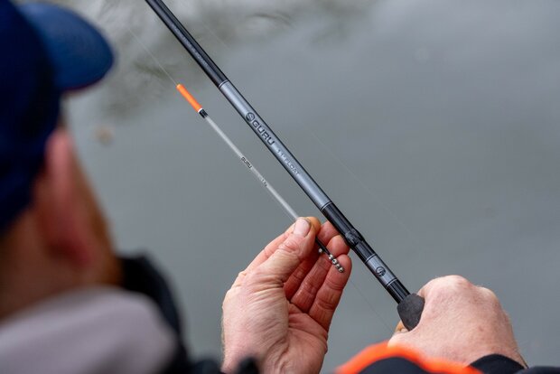 Guru - Natural Waggler 11ft Rod &amp; Reel Combo - Guru