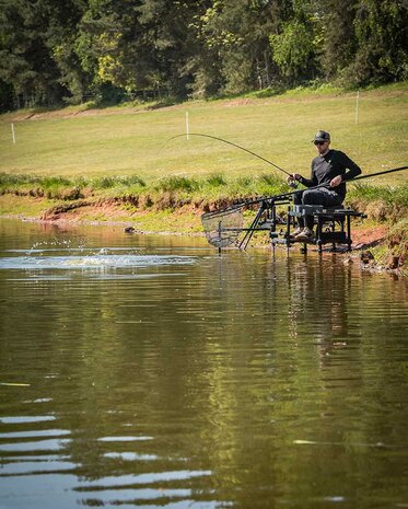 Matrix - Horizon X Ultra Pro Commercial Feeder Rod - Matrix