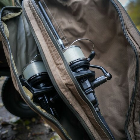 Korda - Compac 3 Rod Divide Fishing Holdall - Korda