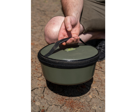 Korum - EVA Solid Groundbait Bowl &amp; Riddle