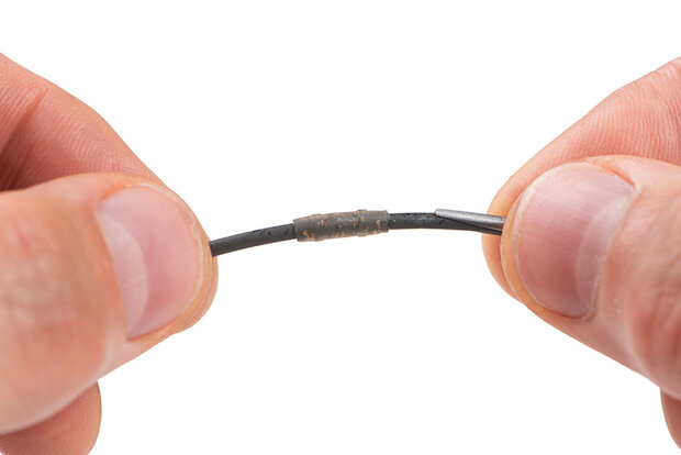 Edges Tubing Threader / Orange - Fox Carp