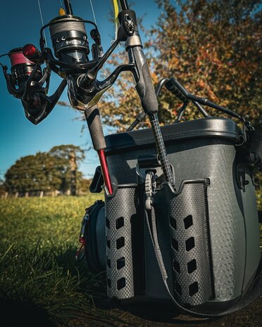 Safeguard Tackle Bag Titanium Black / Medium - Westin