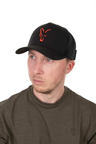 Collection Tucker Cap / Black &amp; Orange - Fox Carp