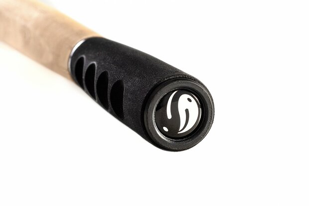 Aventus R Distance Feeder - Guru