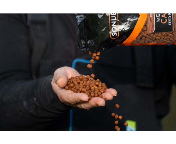 Mega Carp Feed Pellets / 1kg - Sonubaits