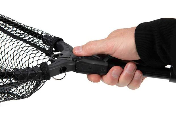 Fox Rage - Warrior Net R60 / 60cm - Extends To 2.1m - Fox Rage
