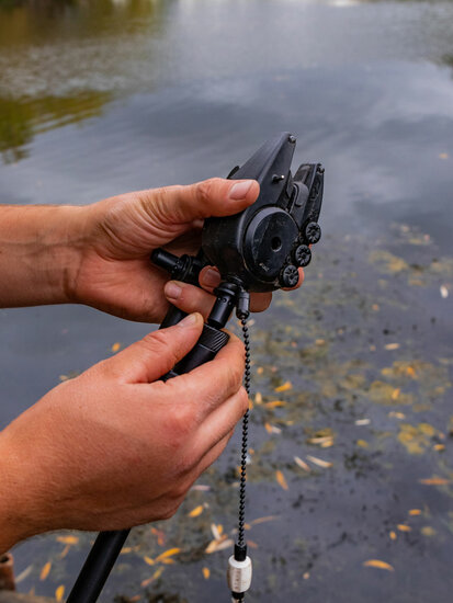 Fox Carp - PROMO Bankstick Black Label QR Power Point - Fox Carp