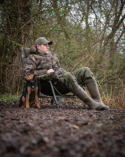 Fox Carp - Super Deluxe Arm Chair - Fox Carp
