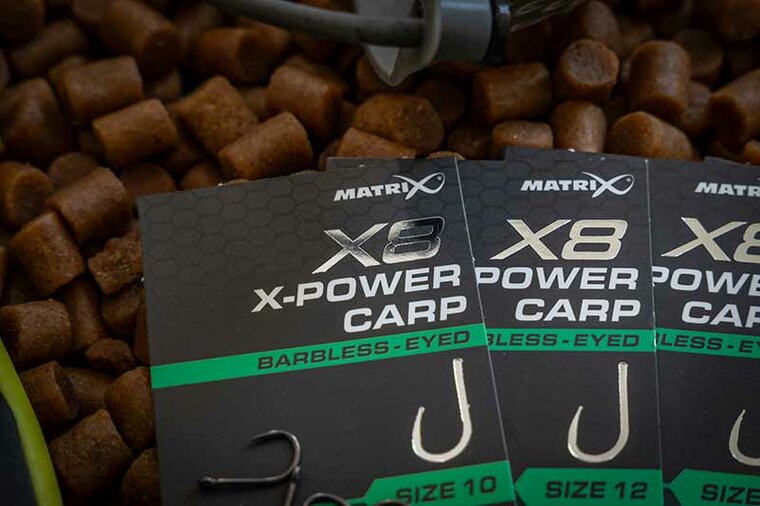 Matrix - Haken X8 X-Power Carp Barbless / Eyed - Matrix