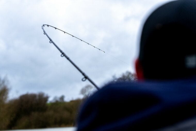 Aventus R Distance Feeder - Guru