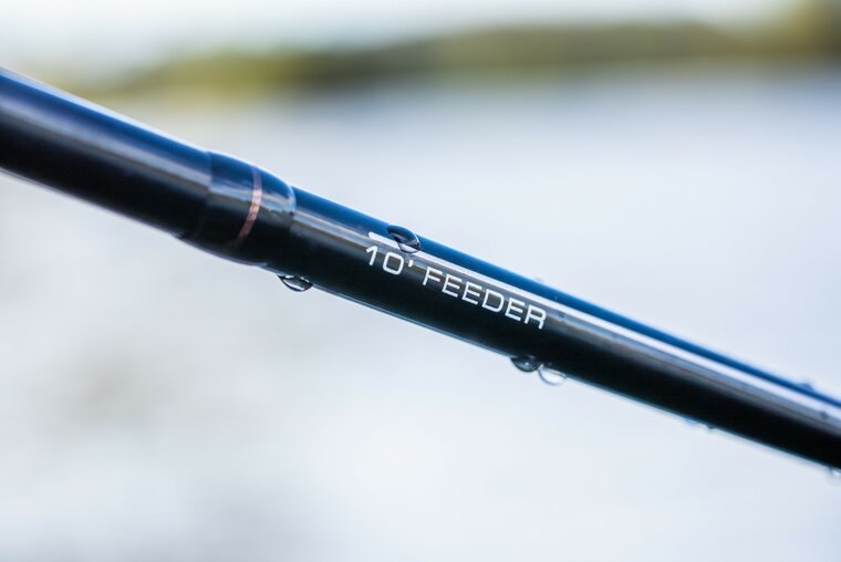 Aventus R Distance Feeder - Guru