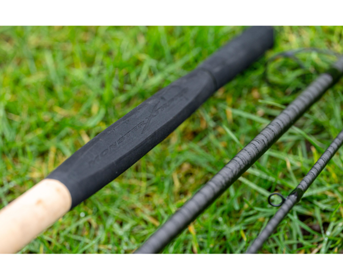 Monster XTR Pro Feeder - Preston